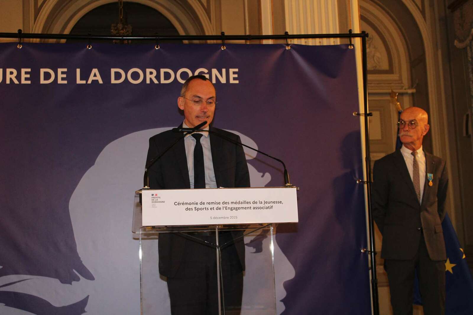 Cérémonie officielle remise médailles ministérielles préfecture