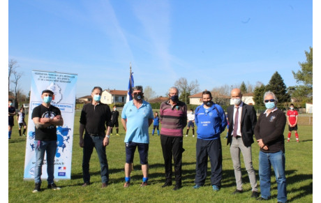 Razac sur l'Isle : Remise de médaille à M. Jean-Guy NASSEYS président d'honneur des Aiglons Razacois