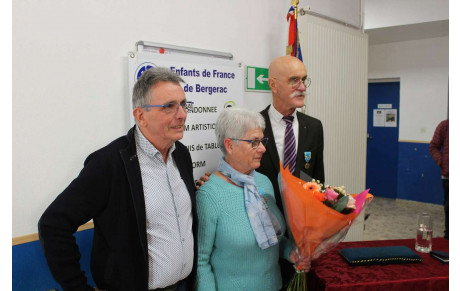 Bergerac : dévoilement d'une plaque en l'honneur de Jean LEFEVRE